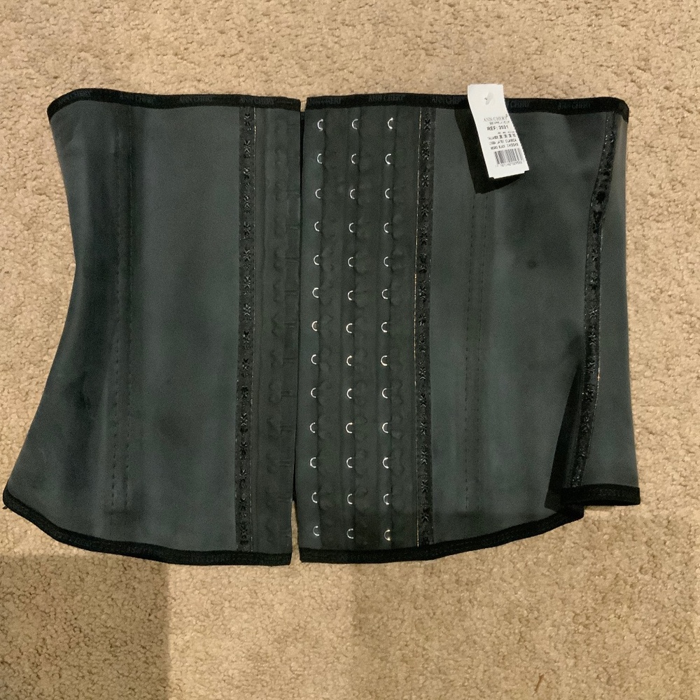 Ann Chery Waist Trainer